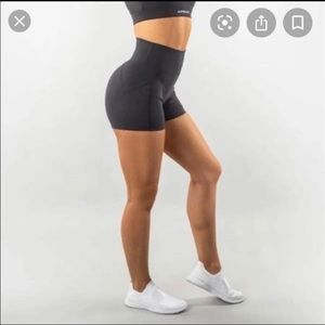 Alphalete Surface Pocket Shorts